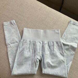 NVGTN Light Gray Leggings